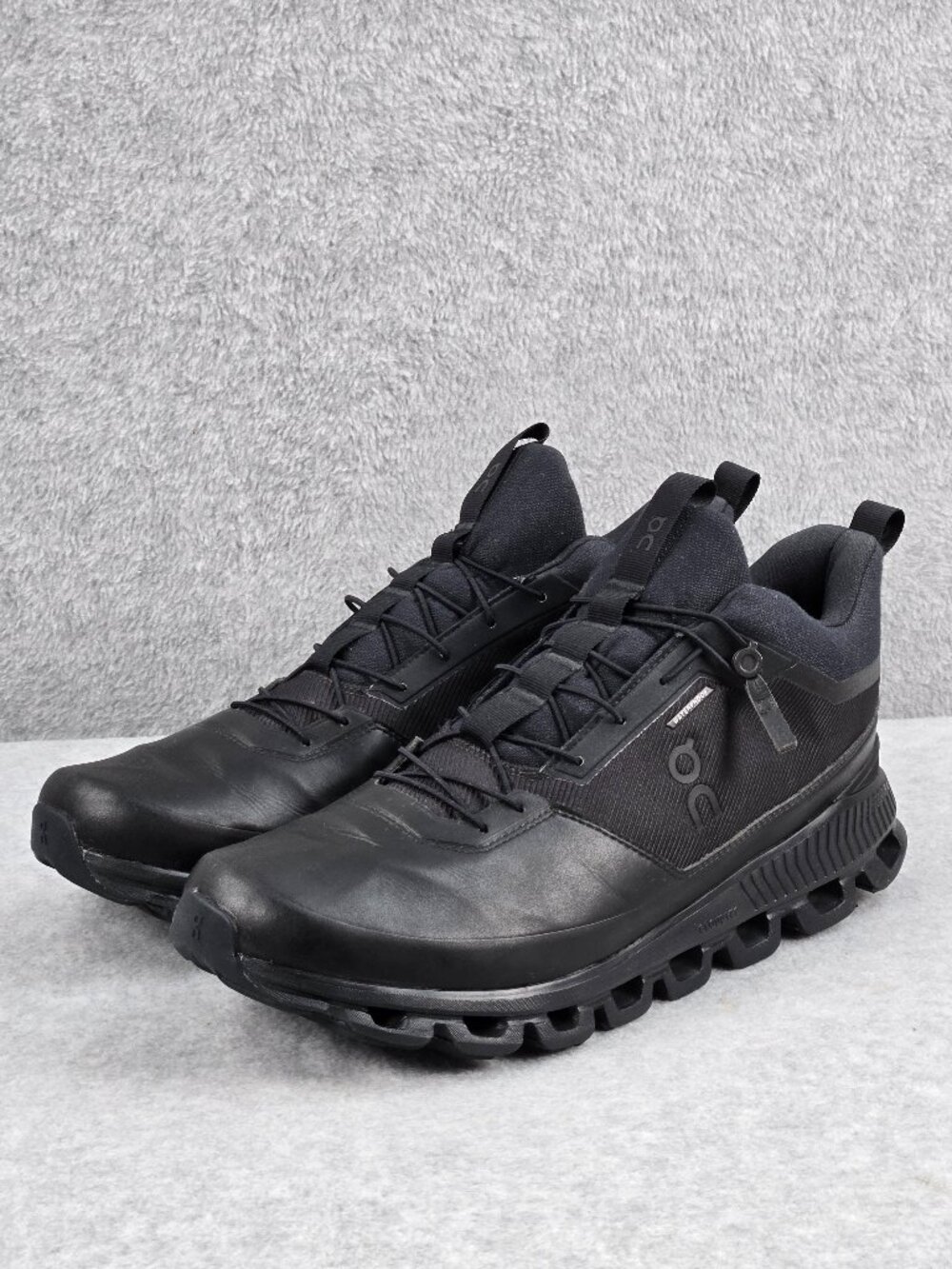 On Cloud Hi Waterproof Shoes Mens 14 Black Running Sneakers Athletic Swiss